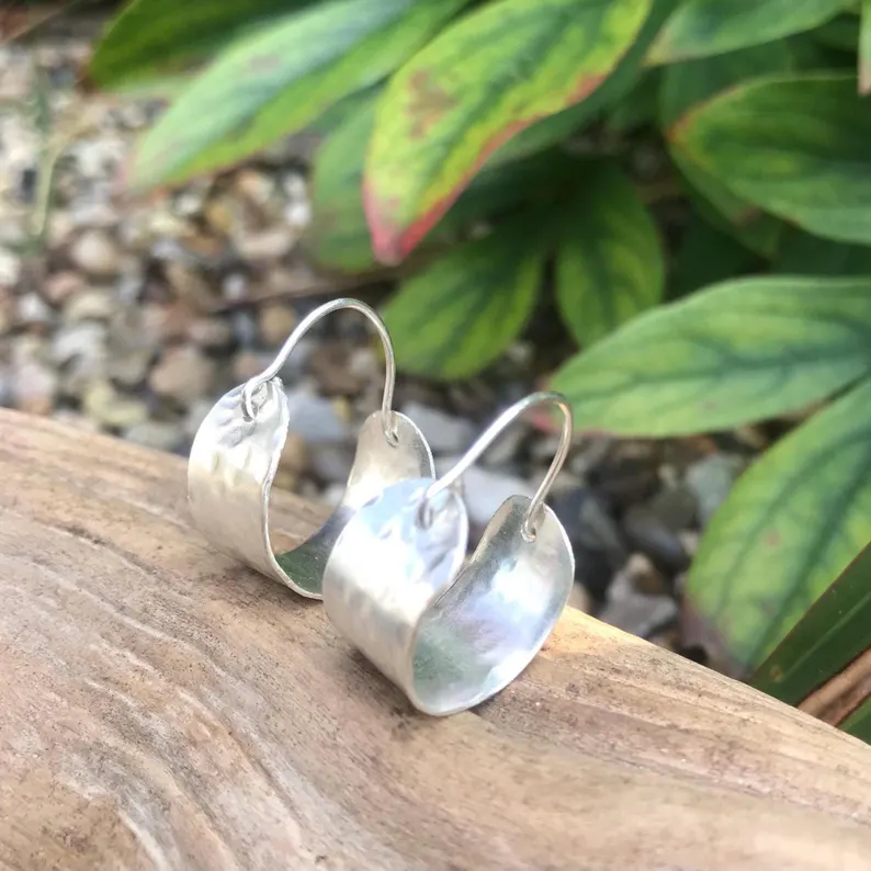 Handmade Hammered Sterling Silver Curved Hoop Earrings for Women – Artisan Minimalist Silver Earrings
